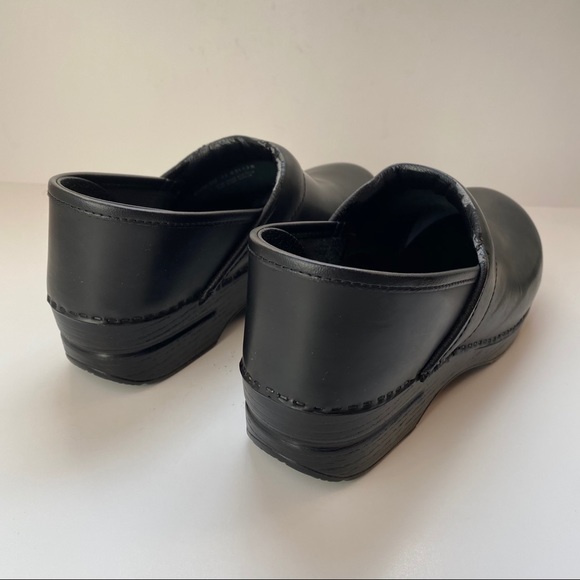 Dansko Black Leather Clog Mules EU41 - Picture 3 of 6